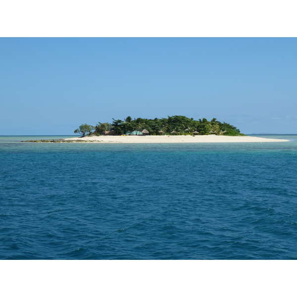 Picture Fiji Captain Cook Cruises 2010-05 28 - Center Captain Cook Cruises