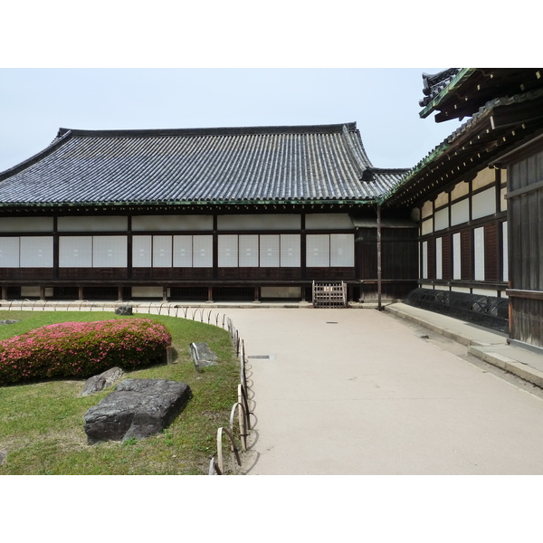 Picture Japan Kyoto Nijo Castle Ninomaru Garden 2010-06 6 - Around Ninomaru Garden