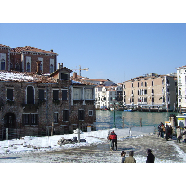 Picture Italy Venice 2005-03 31 - Around Venice