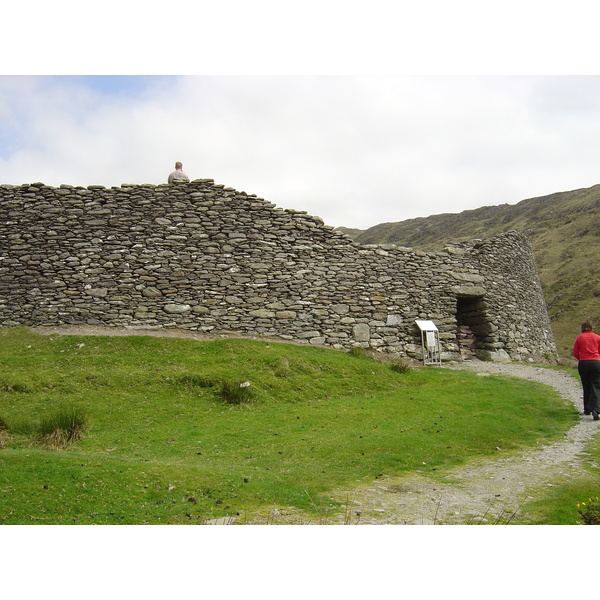 Picture Ireland Kerry Ring Staigue Fort 2004-05 18 - Center Staigue Fort