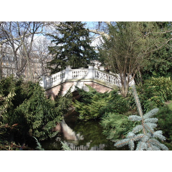 Picture France Paris Monceau Garden 2006-03 14 - Discovery Monceau Garden