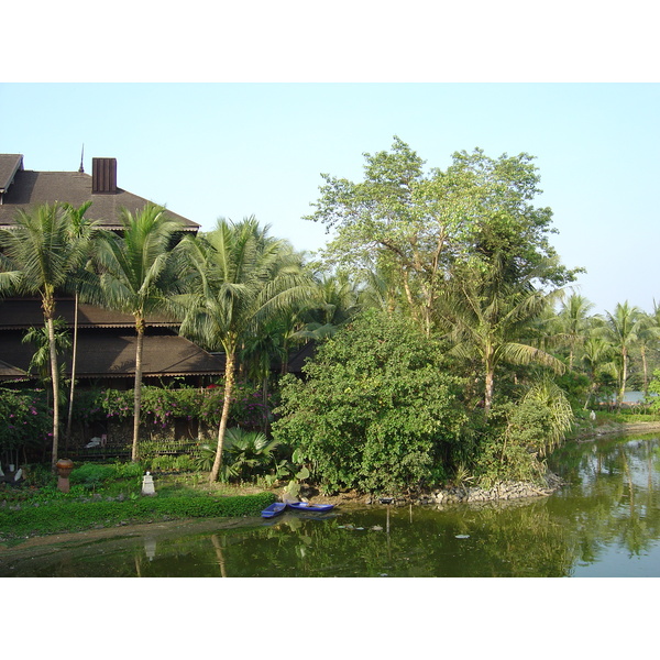 Picture Myanmar Yangon Kandawgyi Palace Hotel 2005-01 11 - Tours Kandawgyi Palace Hotel