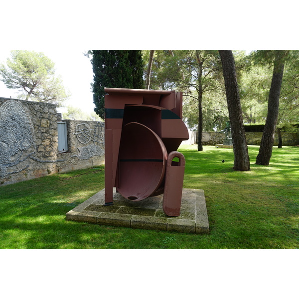 Picture France Saint Paul de Vence Fondation Maeght 2017-08 86 - Recreation Fondation Maeght