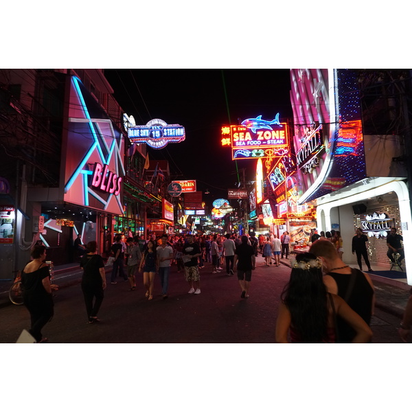 Picture Thailand Pattaya Walking street 2016-12 5 - Discovery Walking street