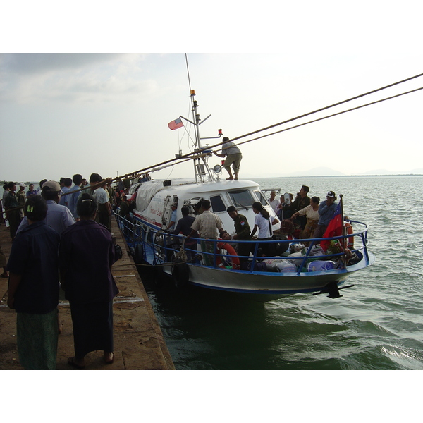 Picture Myanmar From Myeik to Dawei 2005-01 3 - Recreation From Myeik to Dawei