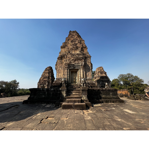 Picture Cambodia Siem Reap Eastern Mebon 2023-01 22 - Tour Eastern Mebon