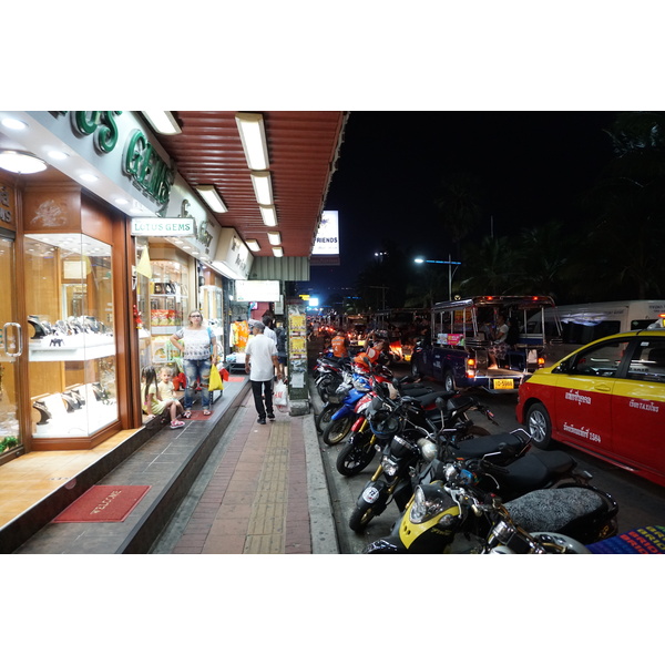 Picture Thailand Pattaya Beach road 2016-12 1 - Tour Beach road