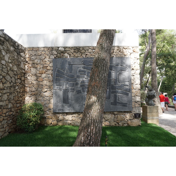 Picture France Saint Paul de Vence Fondation Maeght 2017-08 59 - Tour Fondation Maeght