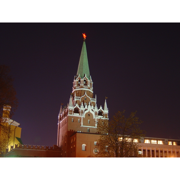 Picture Russia Moscow Red Square 2005-04 4 - Discovery Red Square