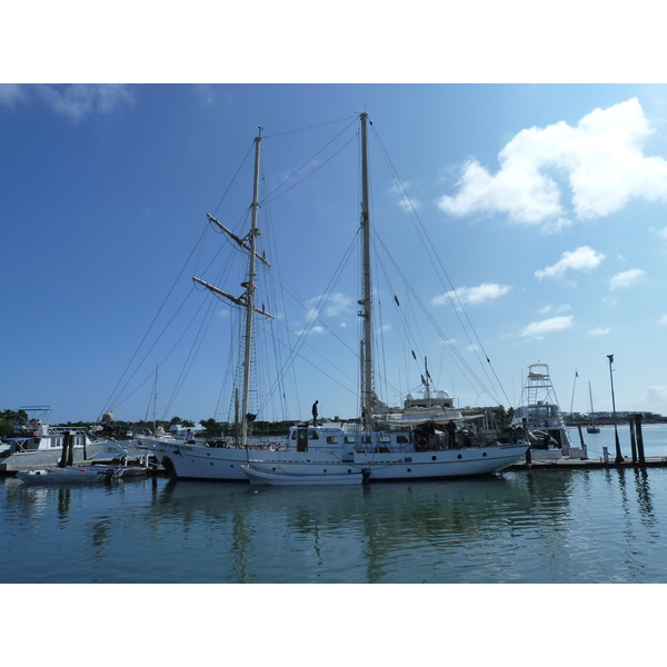 Picture Fiji Port Denarau 2010-05 73 - Discovery Port Denarau