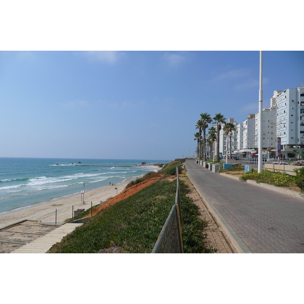 Picture Israel Bat Yam Beach 2007-06 68 - Discovery Bat Yam Beach