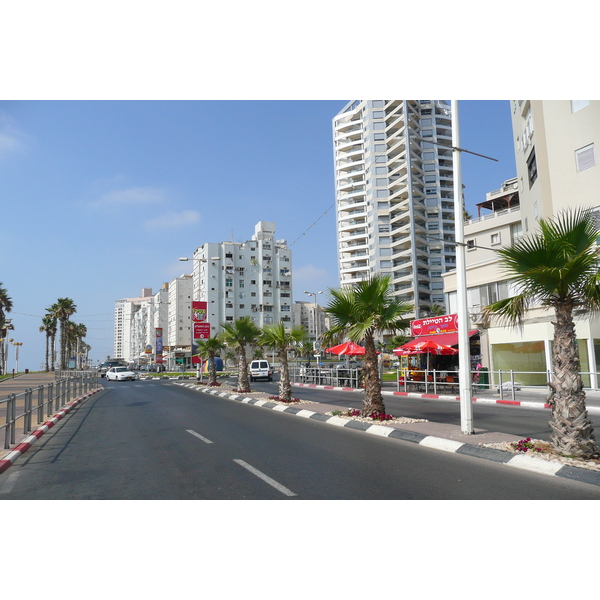 Picture Israel Bat Yam Beach 2007-06 33 - Discovery Bat Yam Beach