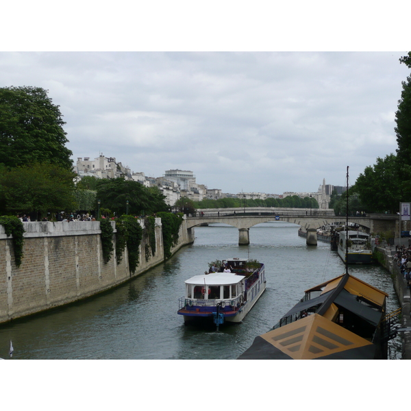 Picture France Paris Notre Dame 2007-05 42 - Tours Notre Dame