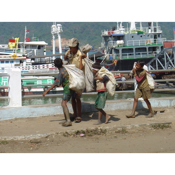 Picture Myanmar Myeik (Mergui) 2005-01 134 - Tour Myeik (Mergui)