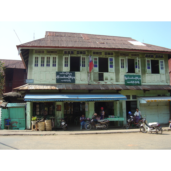 Picture Myanmar Myeik (Mergui) 2005-01 77 - Discovery Myeik (Mergui)