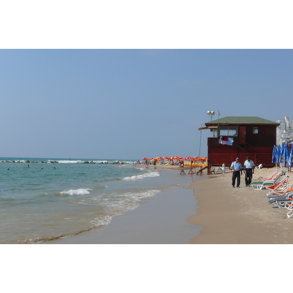 Picture Israel Bat Yam Beach 2007-06 51 - Discovery Bat Yam Beach