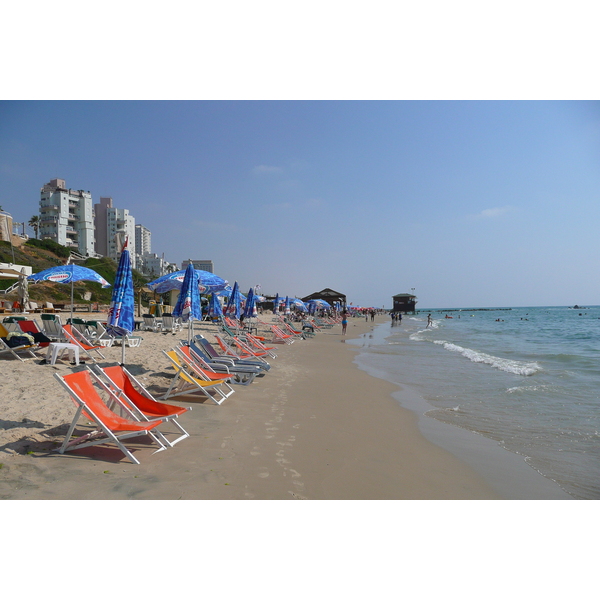 Picture Israel Bat Yam Beach 2007-06 54 - Discovery Bat Yam Beach