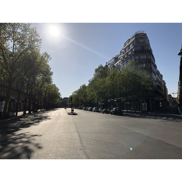 Picture France Paris lockdown 2020-04 309 - Tour Paris lockdown