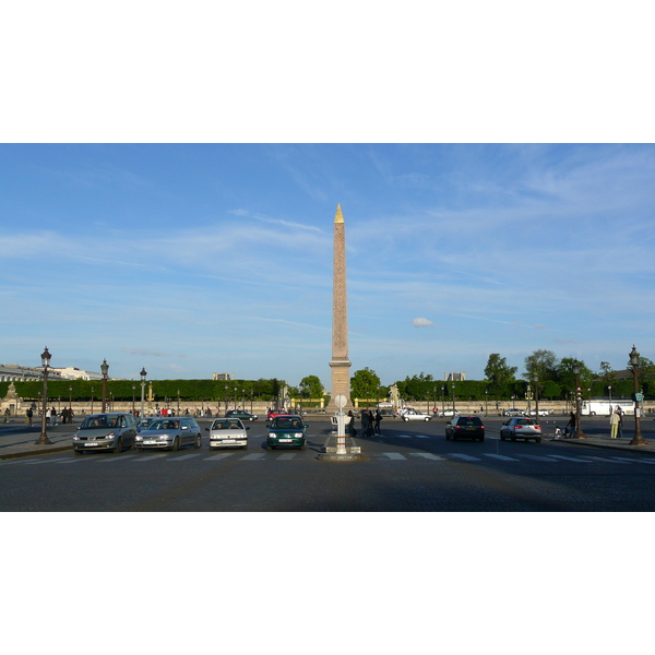 Picture France Paris La Concorde 2007-04 17 - Tours La Concorde