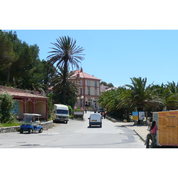 Picture France Porquerolles Island Porquerolles harbour 2008-05 21 - Center Porquerolles harbour