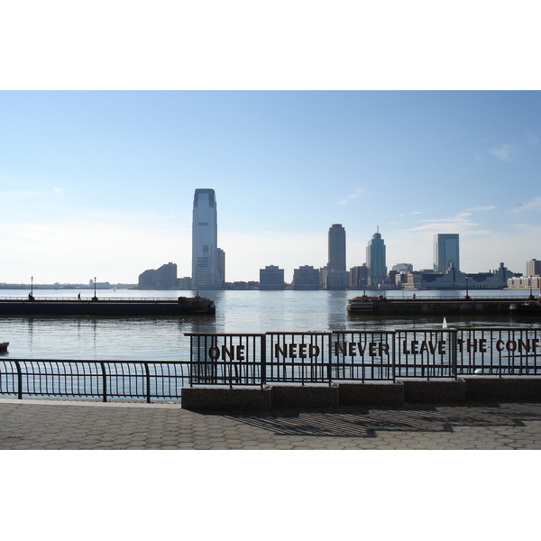 Picture United States New York Battery Park 2006-03 57 - Journey Battery Park