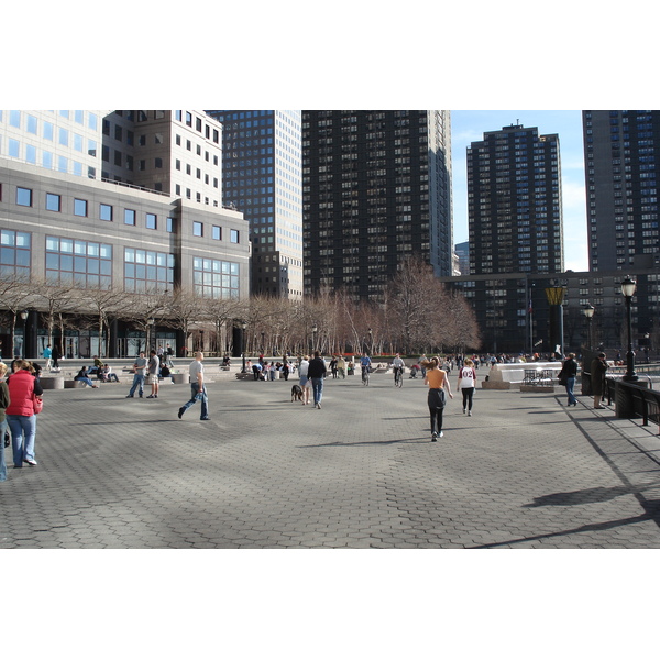 Picture United States New York Battery Park 2006-03 56 - Center Battery Park