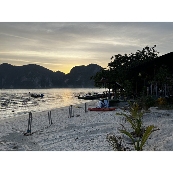 Picture Thailand Ko Phi Phi Don 2021-12 3 - Discovery Ko Phi Phi Don