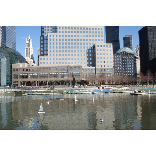 Picture United States New York Battery Park 2006-03 46 - Center Battery Park