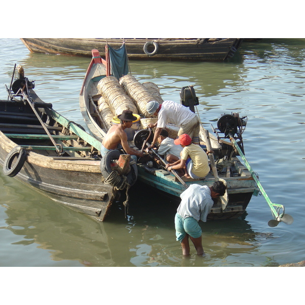 Picture Myanmar Myeik (Mergui) 2005-01 20 - Tours Myeik (Mergui)