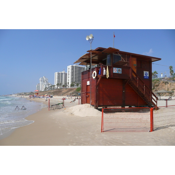 Picture Israel Bat Yam Beach 2007-06 61 - Discovery Bat Yam Beach