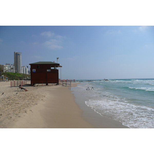 Picture Israel Bat Yam Beach 2007-06 29 - History Bat Yam Beach