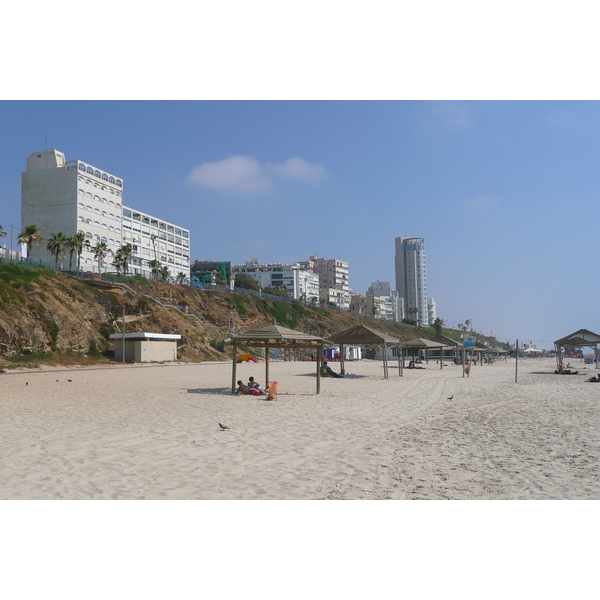 Picture Israel Bat Yam Beach 2007-06 46 - Discovery Bat Yam Beach