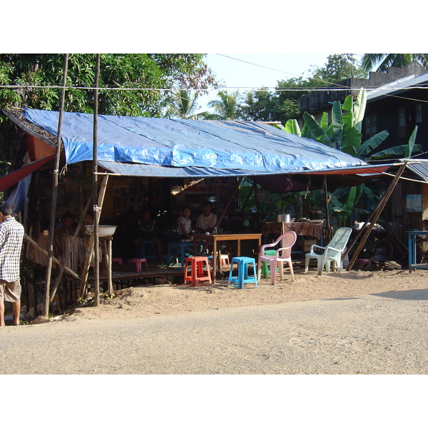 Picture Myanmar Myeik (Mergui) 2005-01 22 - Tour Myeik (Mergui)