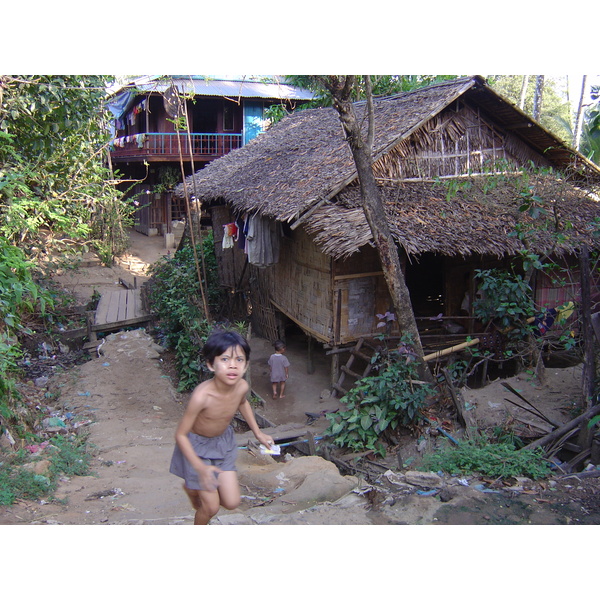 Picture Myanmar Myeik (Mergui) 2005-01 187 - Tours Myeik (Mergui)