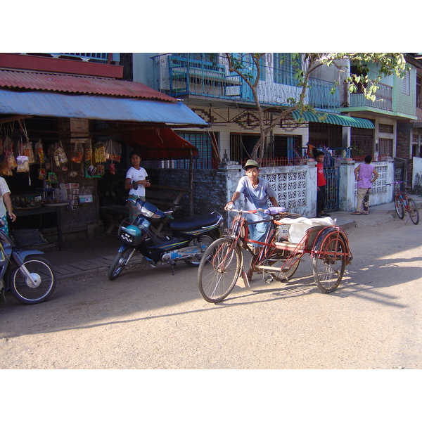 Picture Myanmar Myeik (Mergui) 2005-01 178 - Discovery Myeik (Mergui)