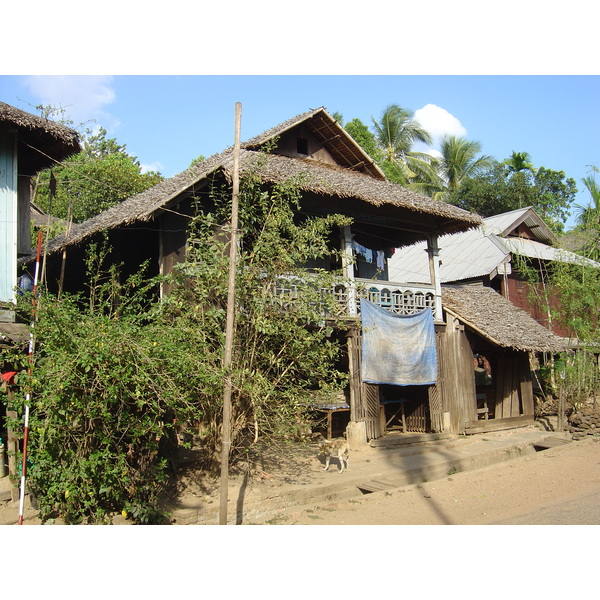 Picture Myanmar Myeik (Mergui) 2005-01 141 - Around Myeik (Mergui)