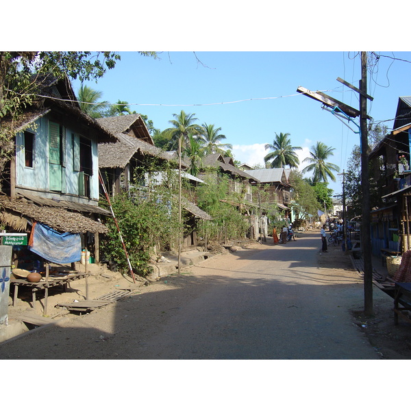 Picture Myanmar Myeik (Mergui) 2005-01 164 - History Myeik (Mergui)