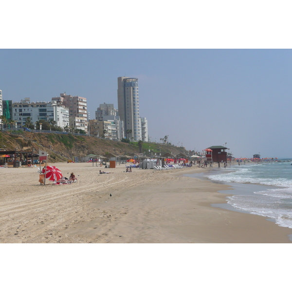 Picture Israel Bat Yam Beach 2007-06 69 - Discovery Bat Yam Beach