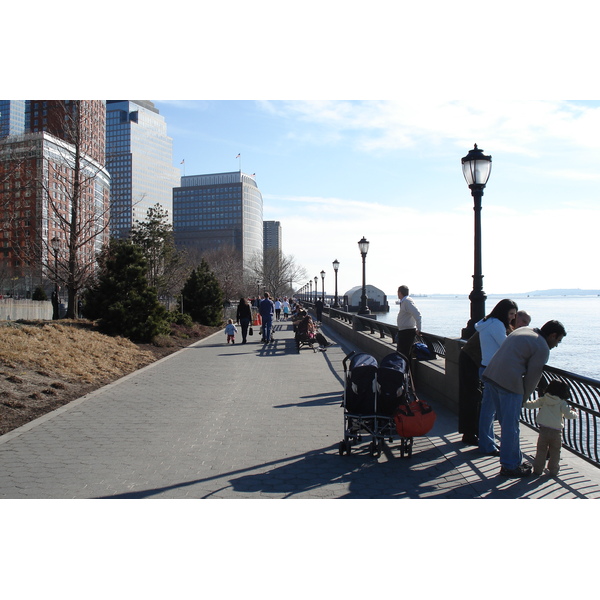 Picture United States New York Battery Park 2006-03 18 - History Battery Park