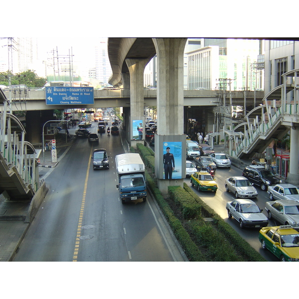 Picture Thailand Bangkok Sky Train 2004-12 106 - Around Sky Train