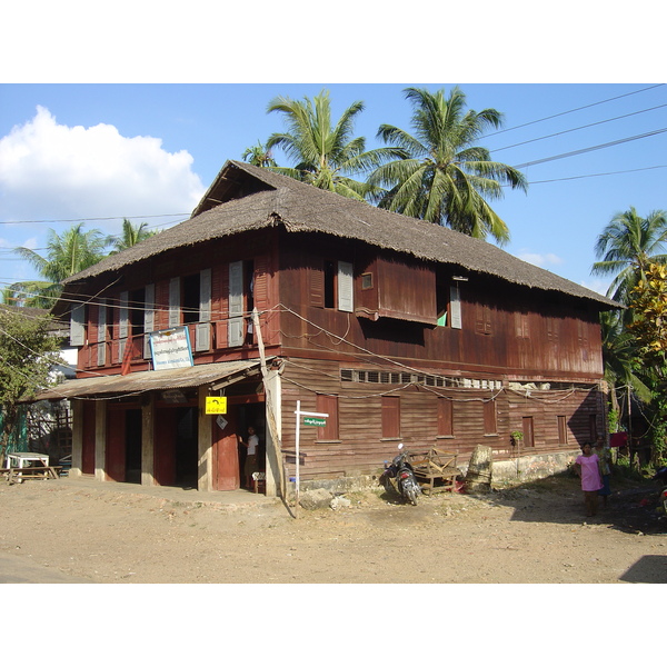 Picture Myanmar Myeik (Mergui) 2005-01 179 - Discovery Myeik (Mergui)