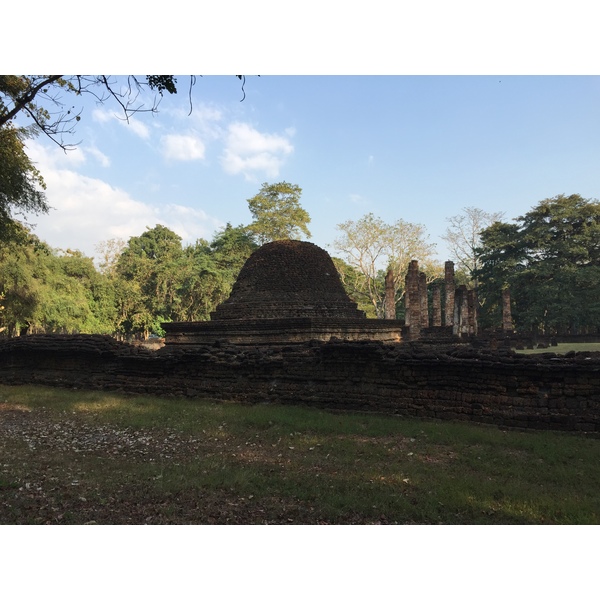 Picture Thailand Si satchanalai historical park 2014-12 41 - Around Si satchanalai historical park