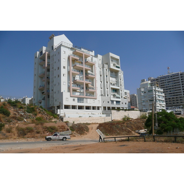 Picture Israel Bat Yam Beach 2007-06 4 - Discovery Bat Yam Beach