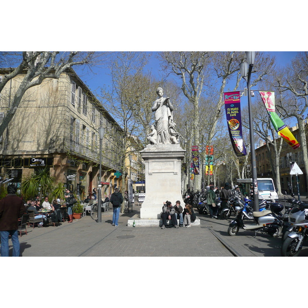 Picture France Aix en Provence Place du General de Gaulle 2008-04 10 - Tours Place du General de Gaulle