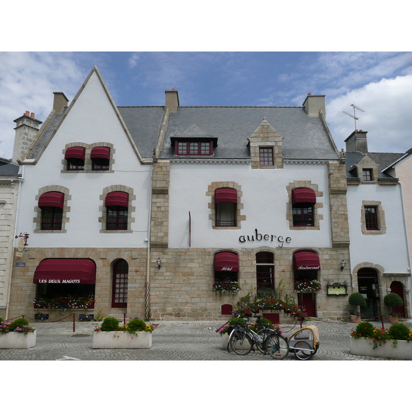 Picture France La Roche Bernard 2007-07 17 - Center La Roche Bernard