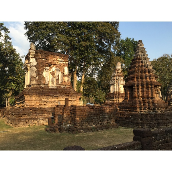 Picture Thailand Si satchanalai historical park 2014-12 160 - Center Si satchanalai historical park