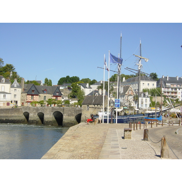 Picture France Saint anne d'auray 2003-09 4 - Tours Saint anne d'auray