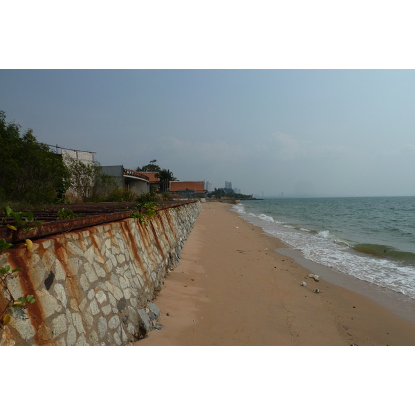 Picture Thailand Jomtien La Royale Beach condo 2011-02 26 - Tour La Royale Beach condo