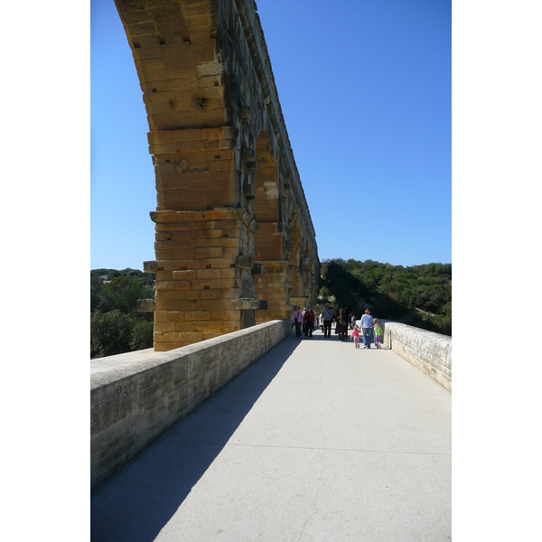 Picture France Pont du Gard 2008-04 24 - Tours Pont du Gard