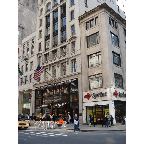 Picture United States New York down the 5th Avenue 2006-03 83 - Center down the 5th Avenue